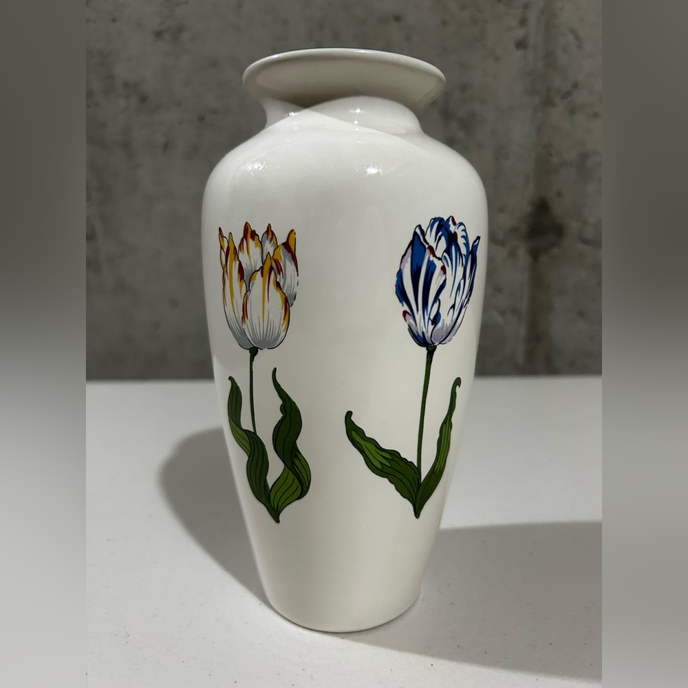 8" Tiffany Tulips Vase - Made in England - Tiffany & Co. Flower Vase